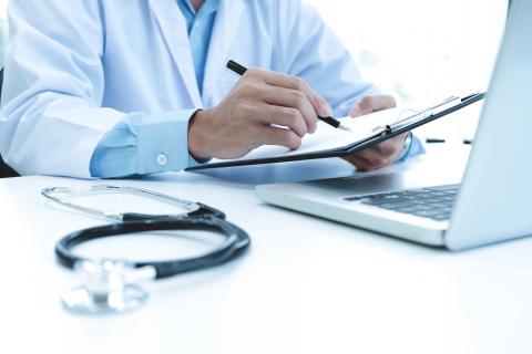HIPAA-life-laptop